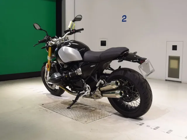 BMW R12nineT 2024, black | silver, фото 6