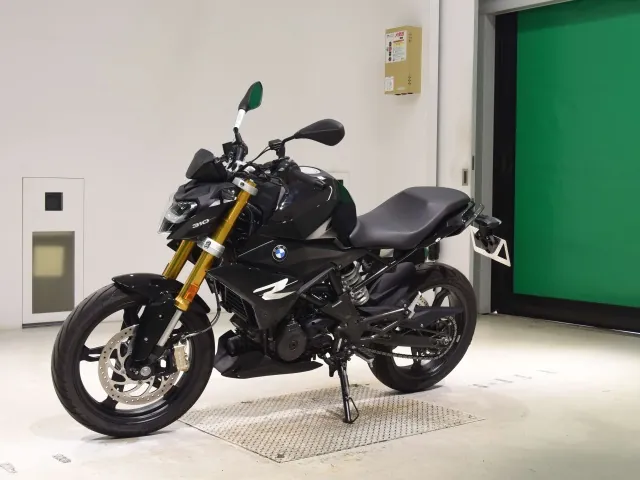 BMW G310R 2026, чёрный, фото 4