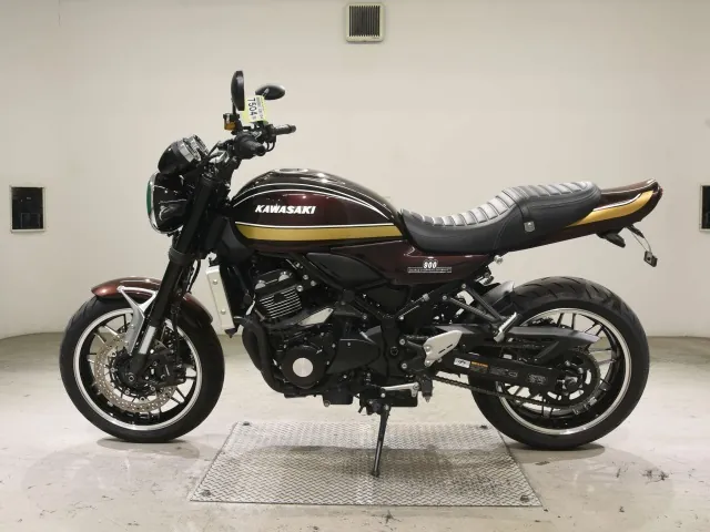 Kawasaki Z900RS 2025, light brown, фото 2