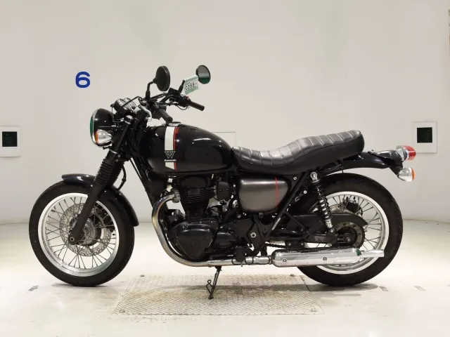 Kawasaki W800-2 2022, чёрный, фото 2