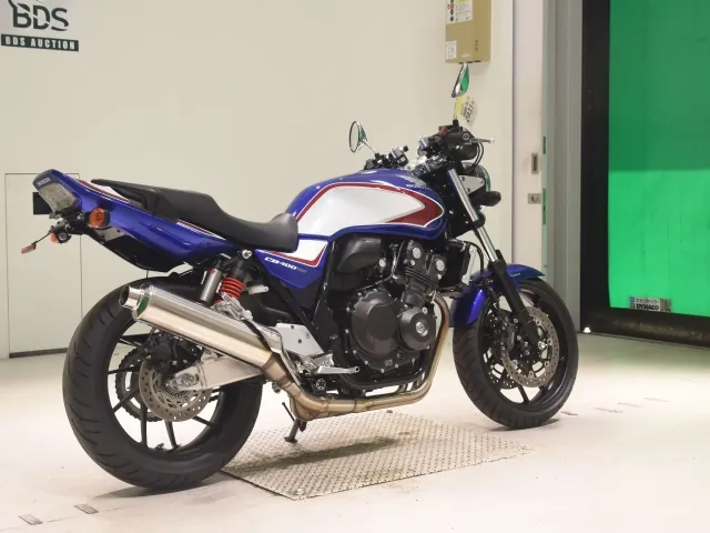 Honda CB400SB 2021, white | red | blue, фото 5