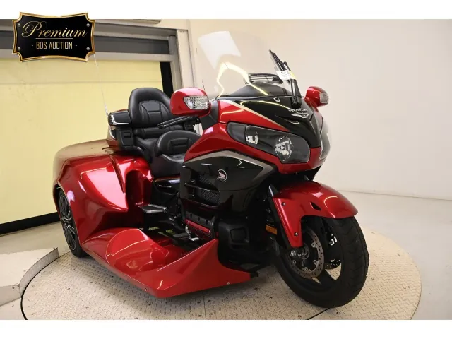 Honda GL1800 2022, red | black, фото 3