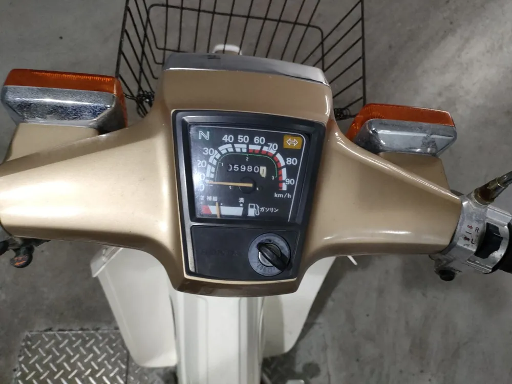 Honda Super Cub, золотистый, фото 5