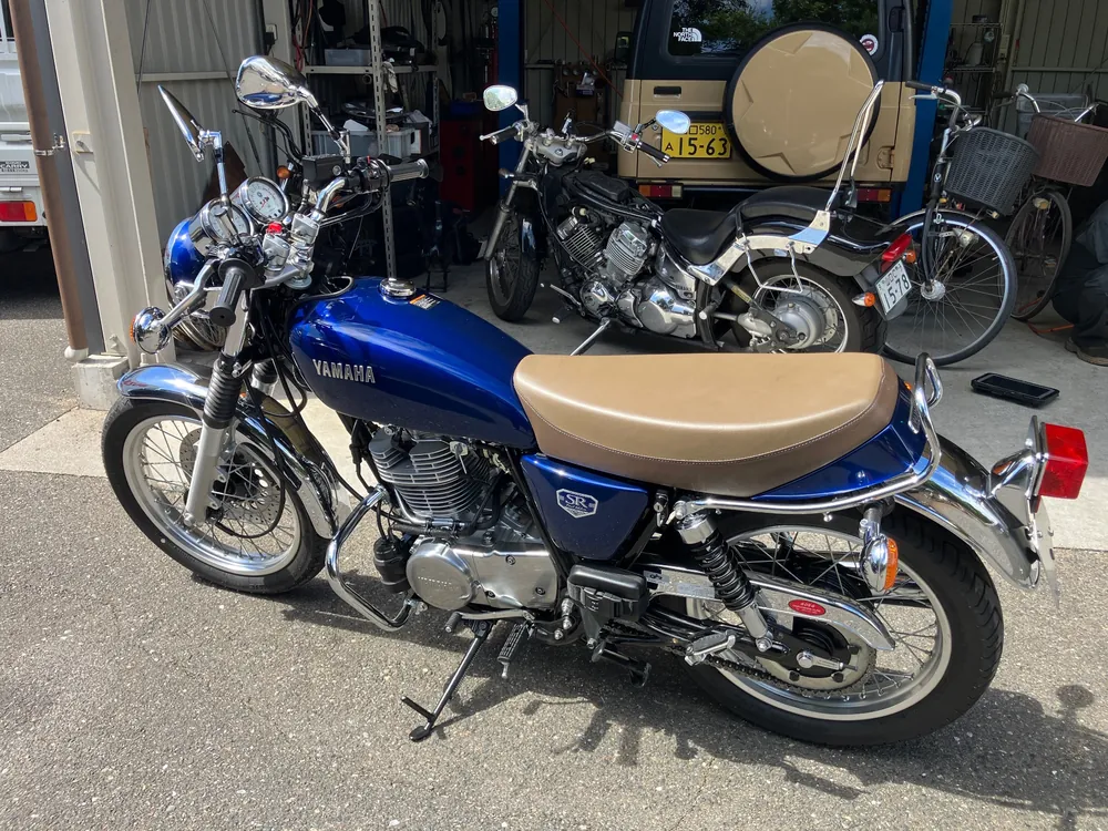 Yamaha SR400 Final Edition Limited 2021, синий, фото 2