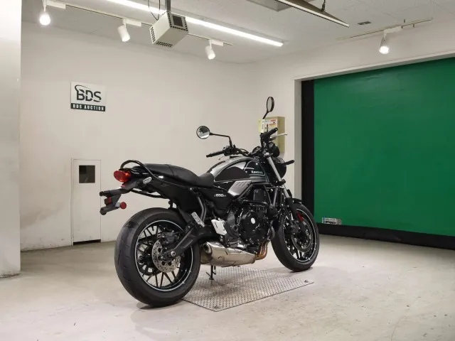 Kawasaki Z650RS 2023, black | gray, фото 5