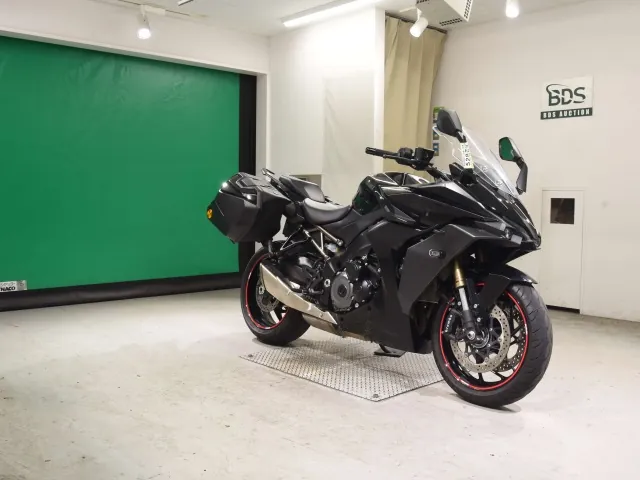 Suzuki GSX-S1000GX 2023, чёрный, фото 3