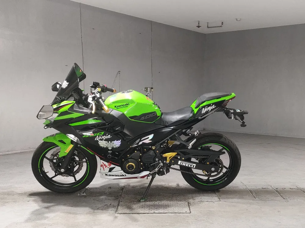 Kawasaki Ninja 400 2022, black / green, фото 2
