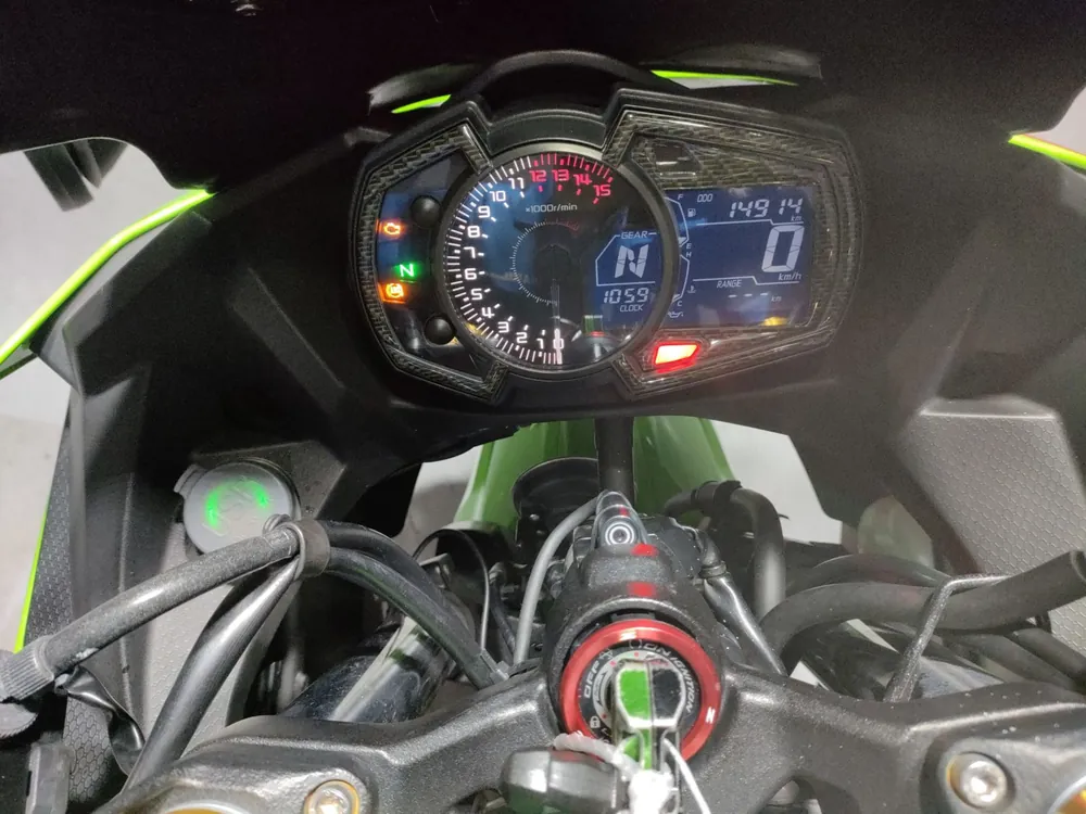 Kawasaki Ninja 400 2022, black / green, фото 5