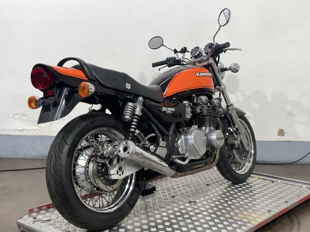 Kawasaki Zephyr750RS 2024, light brown / orange, фото 6