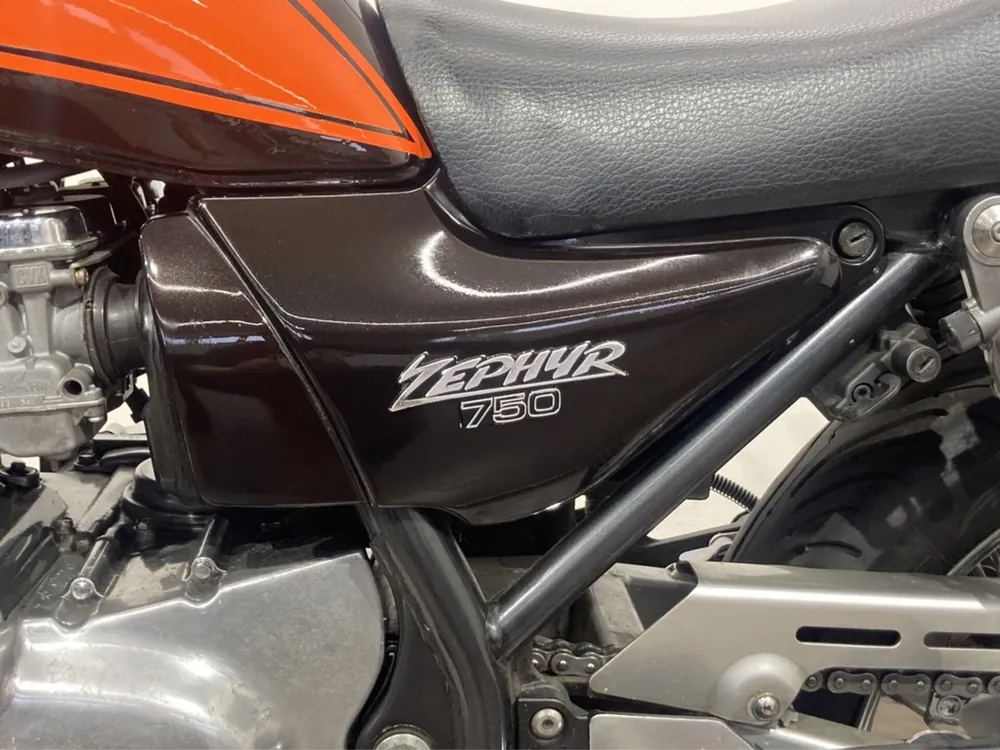 Kawasaki Zephyr750RS 2024, light brown / orange, фото 9