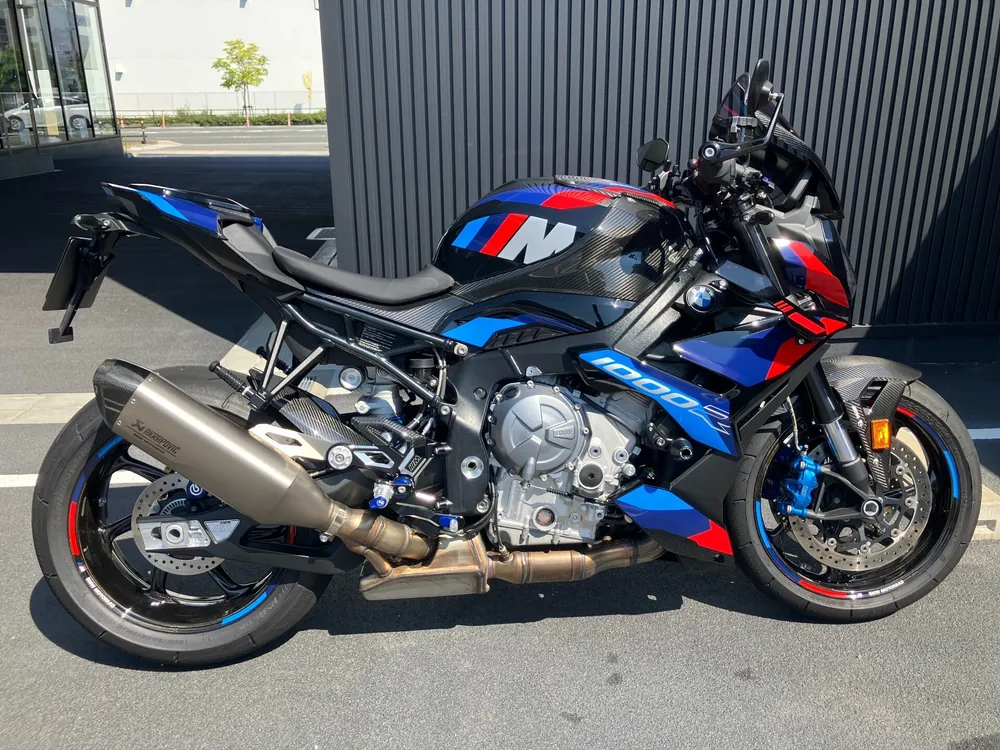 BMW M1000R 2024, чёрный, фото 4