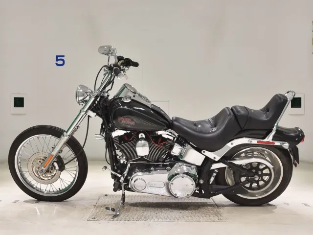 Harley-Davidson FXSTC1580 2006, чёрный, фото 2