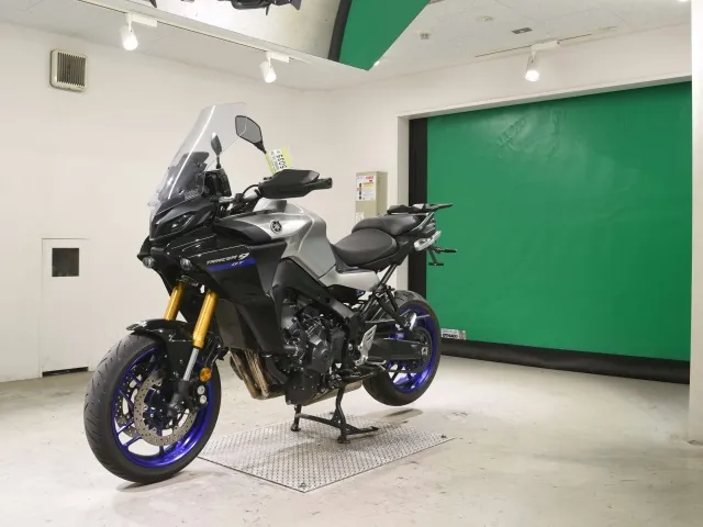 Yamaha Tracer 9 GT 2021, чёрный, серебристый, фото 4