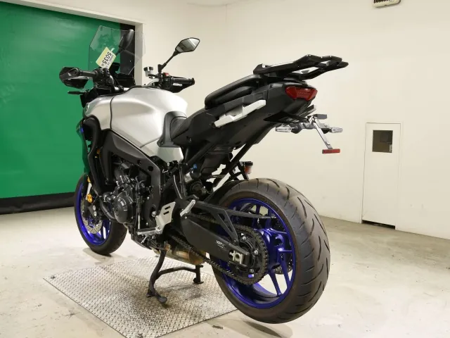 Yamaha Tracer 9 GT 2021, чёрный, серебристый, фото 6