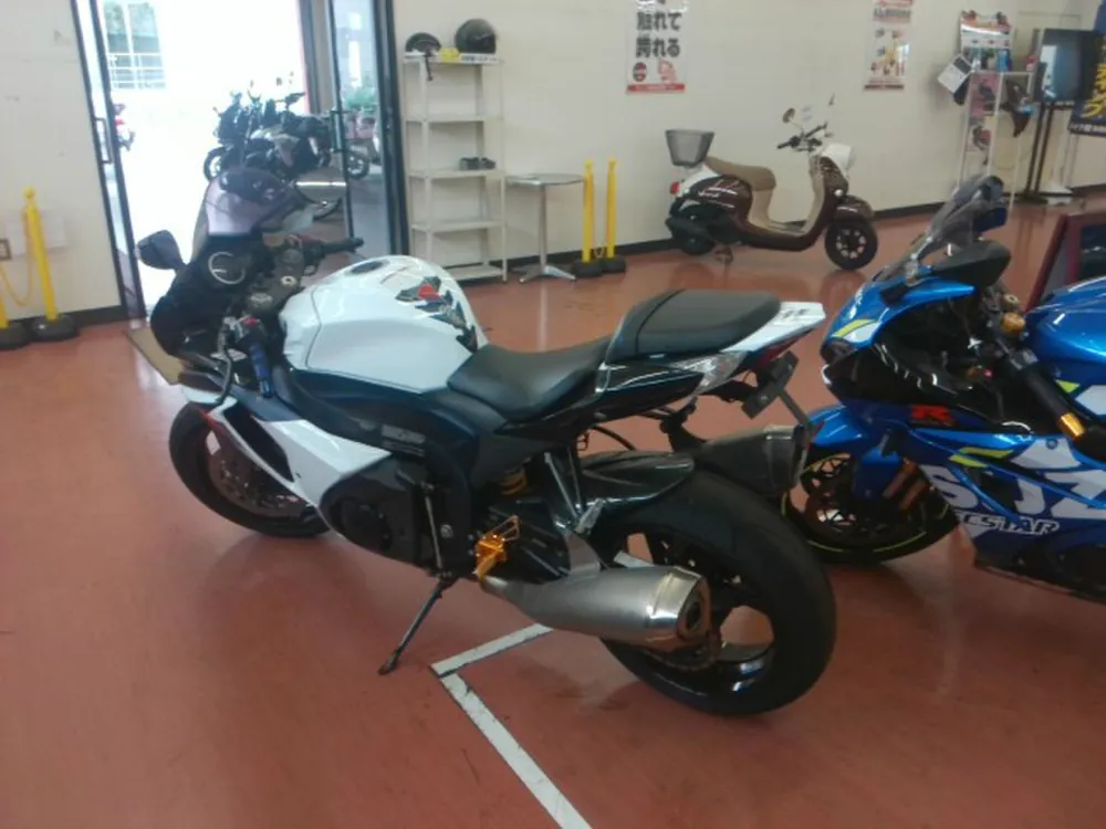 Suzuki GSX-R1000 2011, white / blue, фото 5