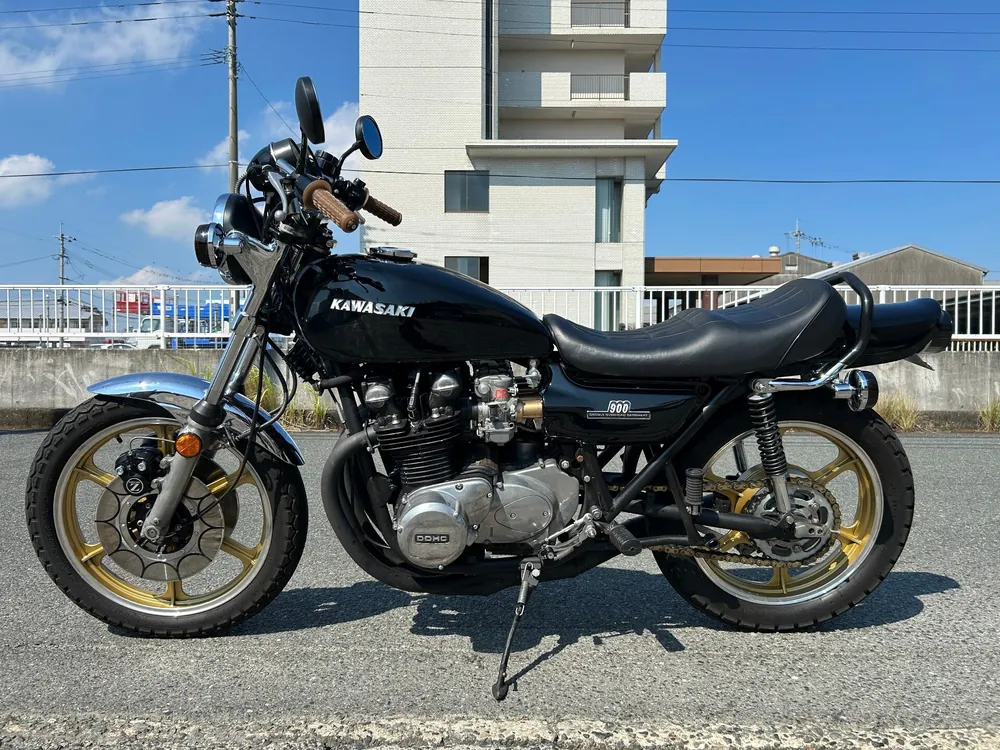 Kawasaki Z900 2025, чёрный, фото 2