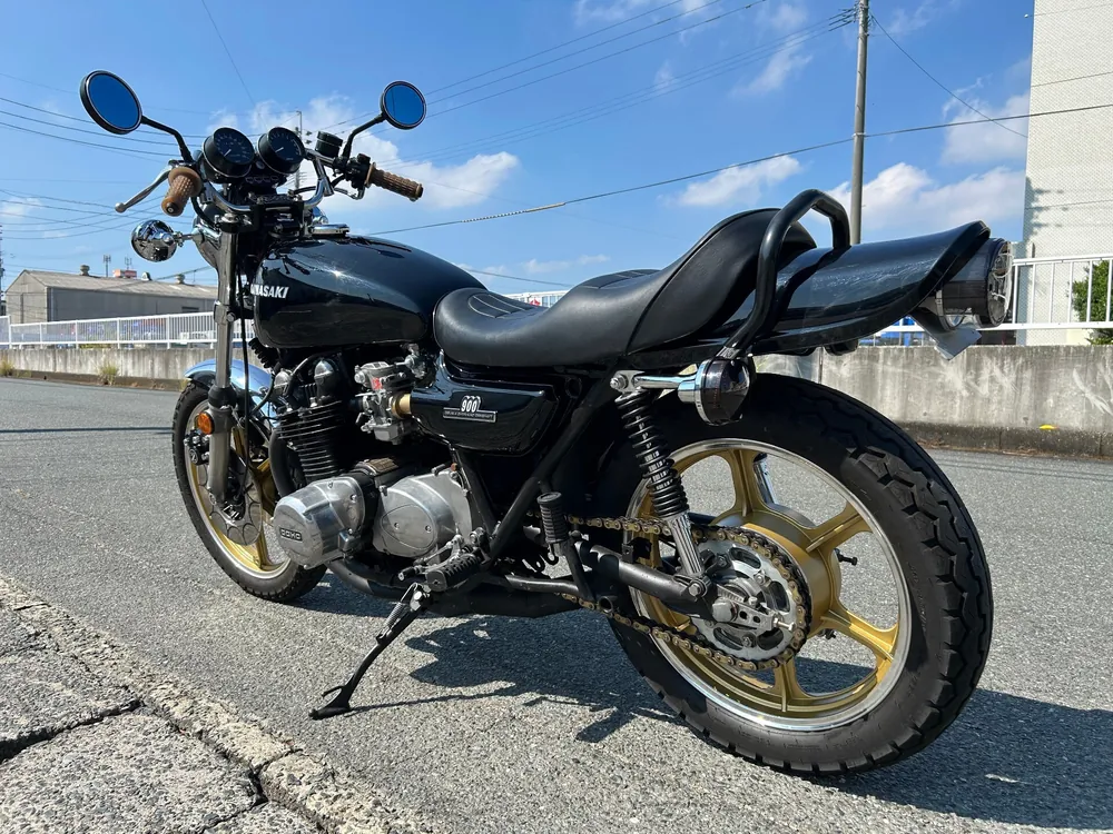 Kawasaki Z900 2025, чёрный, фото 10