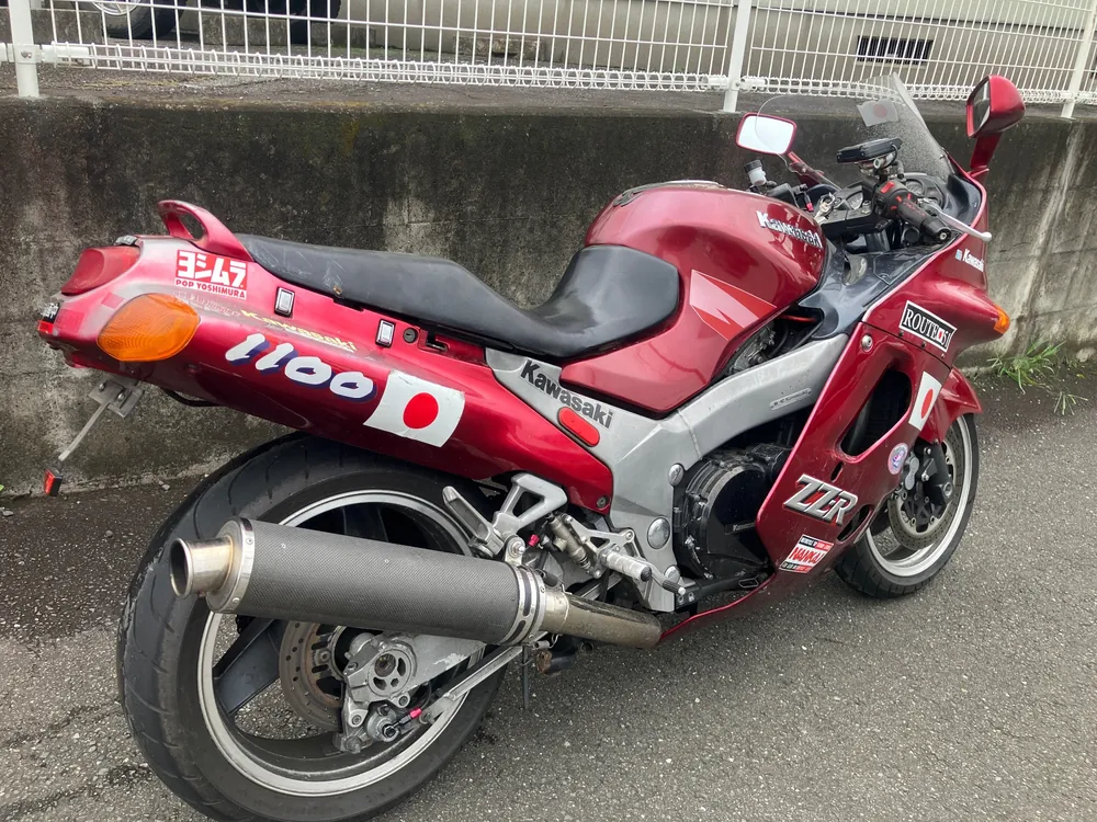 Kawasaki ZZ-R1100 1995, w red, фото 2