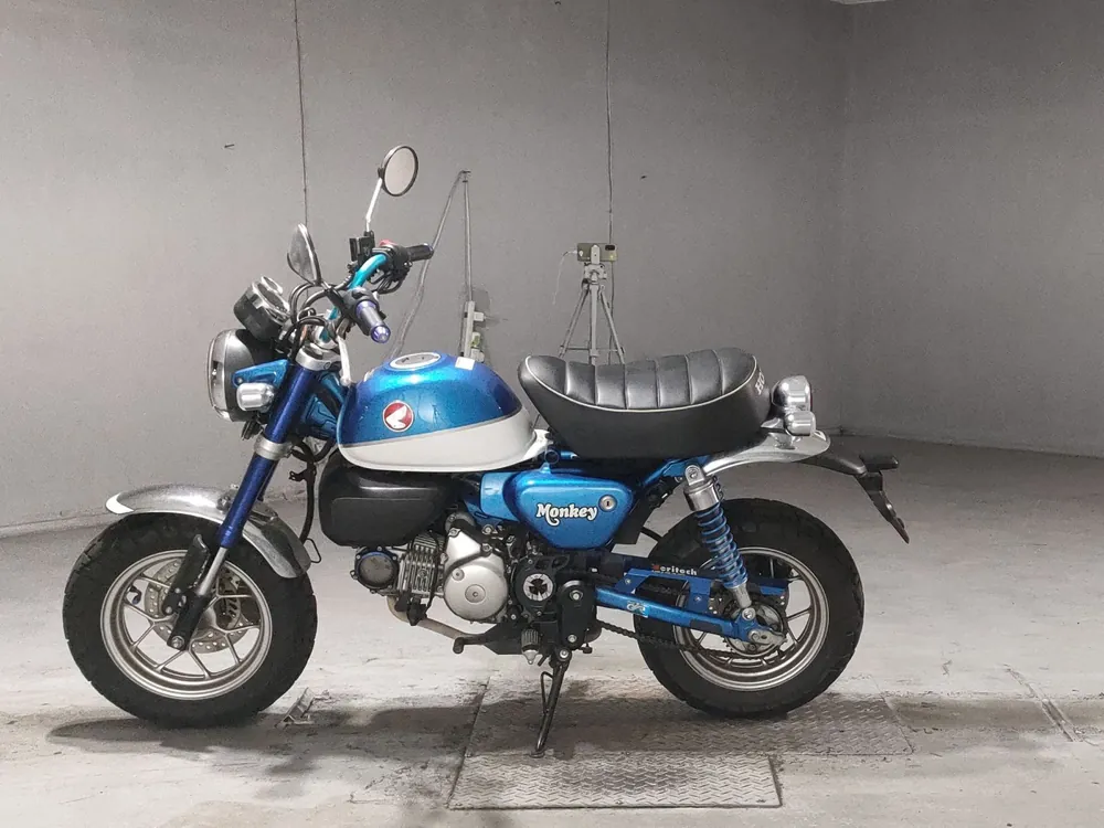 Honda Monkey 125, белый, синий, фото 2