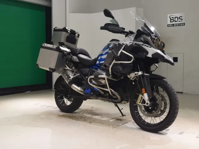 BMW R1200GS Adventure 2018, white | blue, фото 3