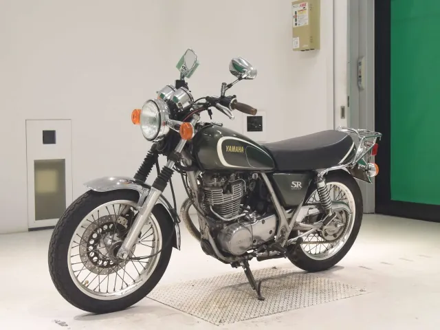 Yamaha SR400 2014, зелёный, фото 4