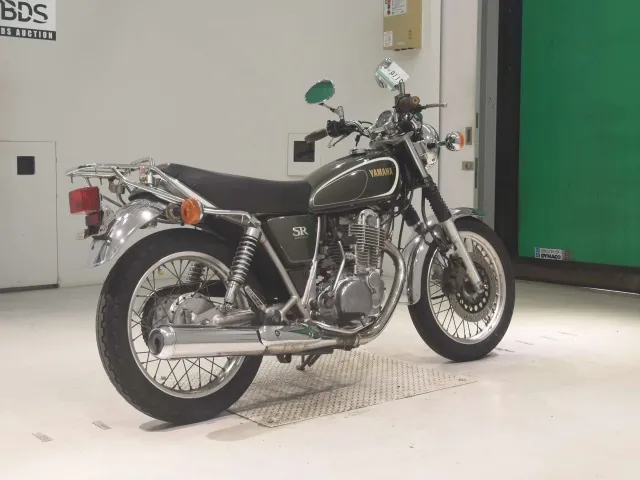 Yamaha SR400 2014, зелёный, фото 5