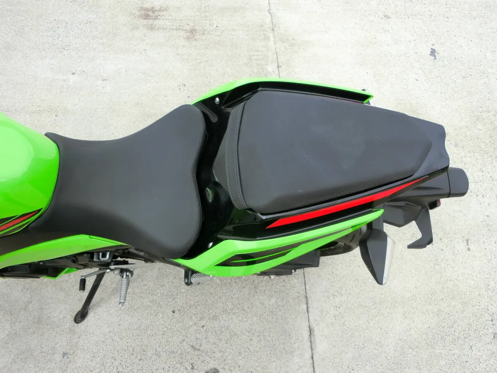 Kawasaki Ninja 400 2024, фото 9