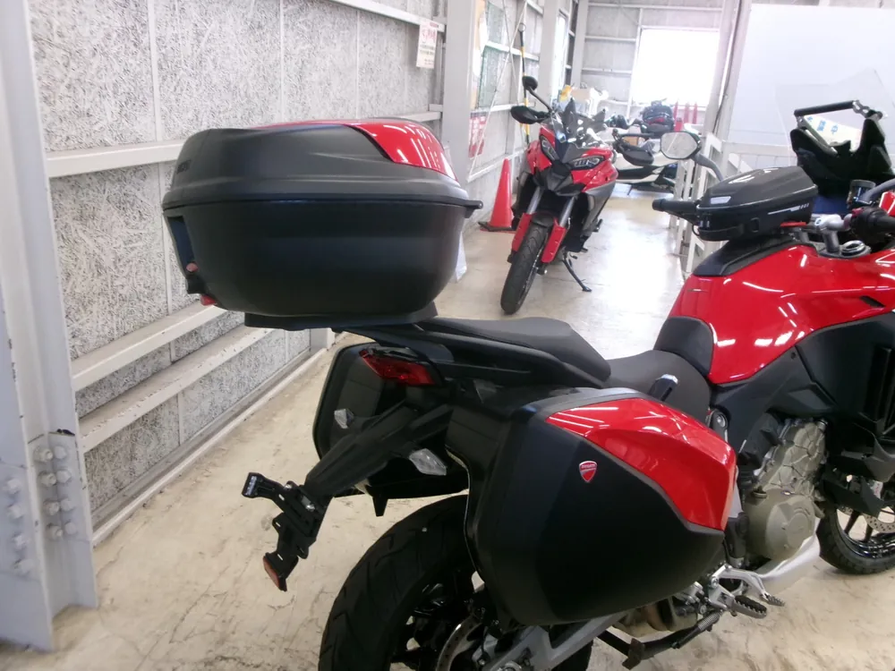 Ducati Multistrada V4S 2023, silver / red, фото 12