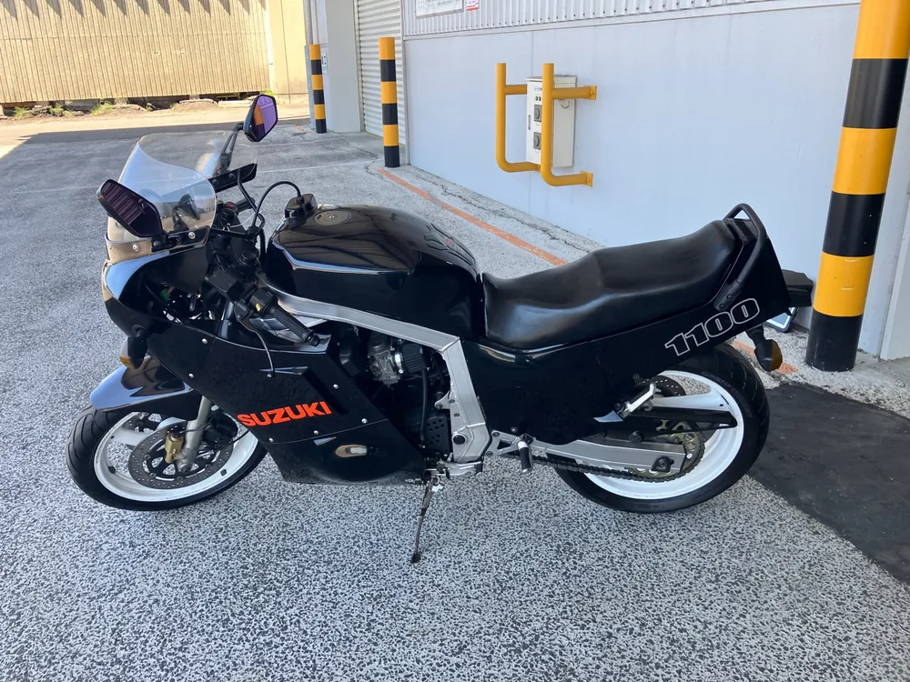 Suzuki GSX-R1100 1988, фиолетовый, фото 4