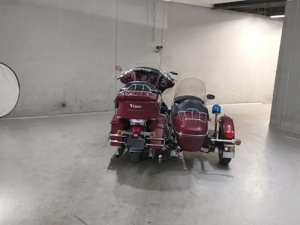 Harley-Davidson FLHTCU-I 1450 SIDE-CAR 2005, красный, фото 4