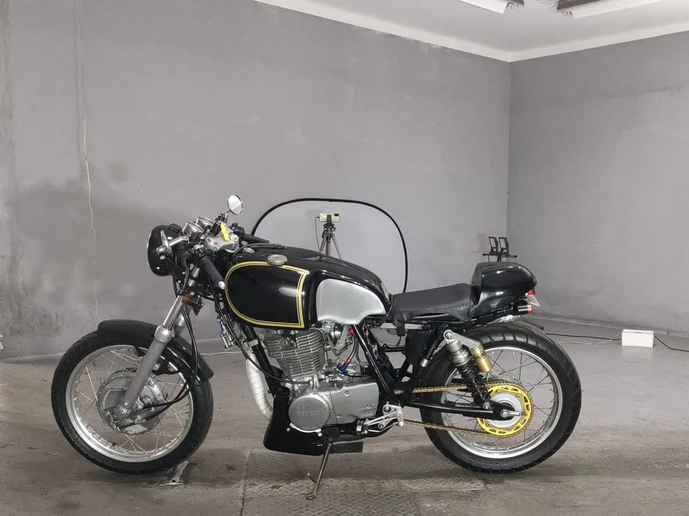 Yamaha SR400, чёрный, фото 2