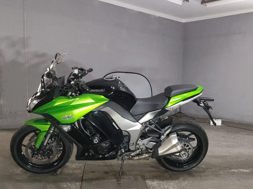 Kawasaki Ninja 1000 2011, black / green, фото 2