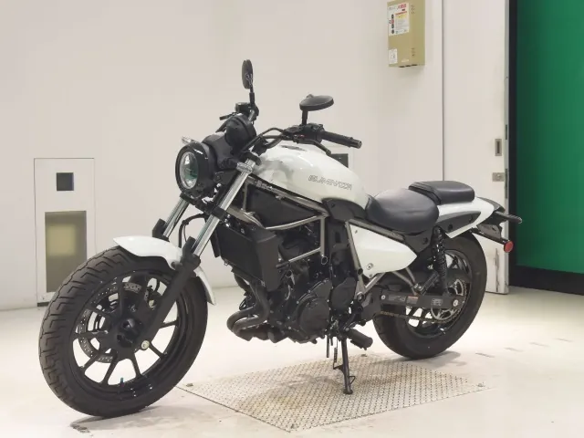 Kawasaki Eliminator 400SE 2025, белый, фото 4