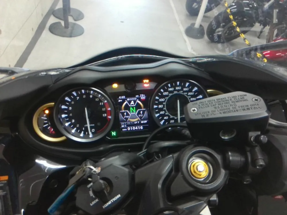 Suzuki Hayabusa 2021, black / gold, фото 3