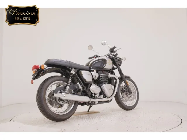 Triumph Bonneville T120 2026, black | silver, фото 5