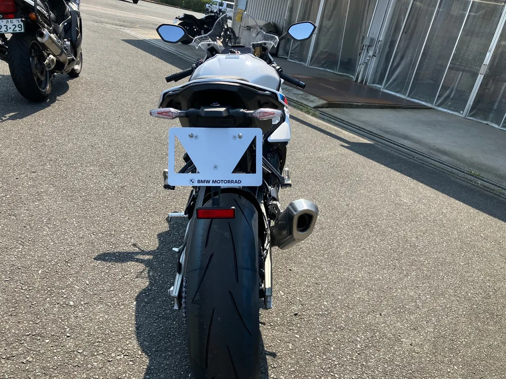 BMW S1000Rr 2026, белый, фото 5