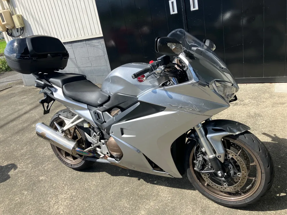 Honda VFR800F 2017, серебристый, фото 5