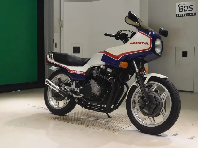 Honda CBX550 2025, white | red | blue, фото 3