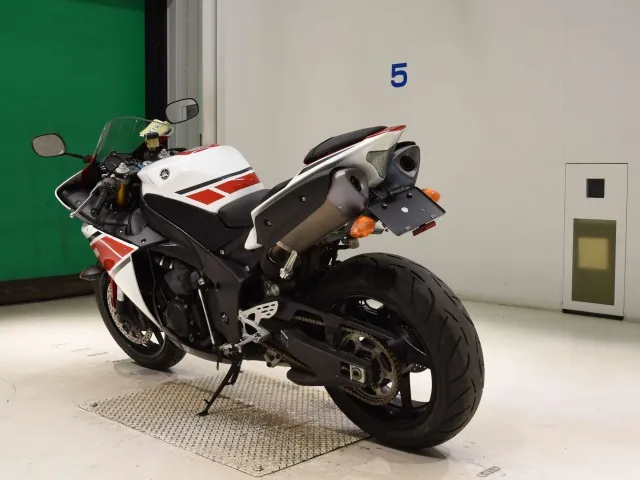 Yamaha YZF-R1 2011, white | red, фото 6