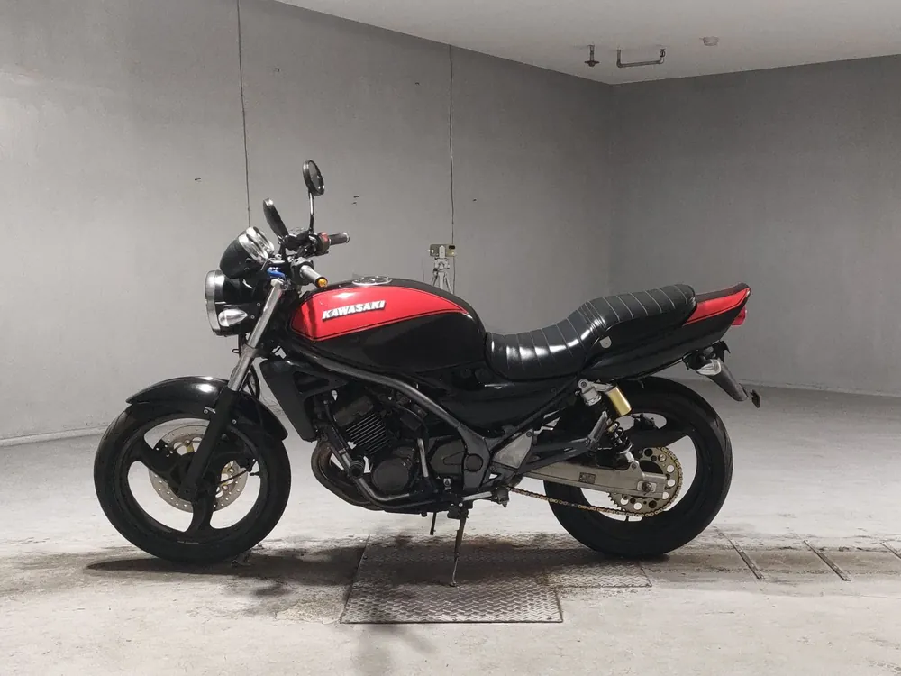 Kawasaki BALIUS-II ZR250B, black/red, фото 2