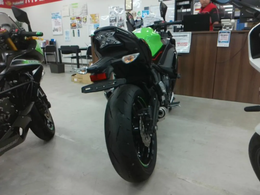 Kawasaki Ninja650A 2022, black / lime, фото 5