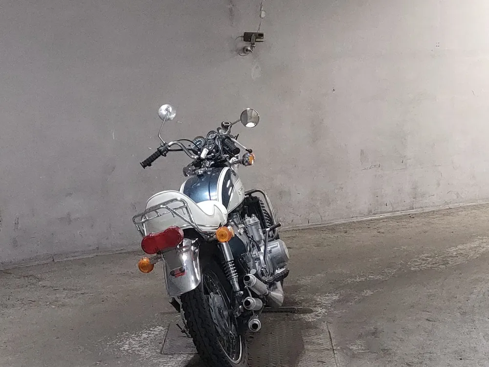 Suzuki GT750 1974, white / blue, фото 4