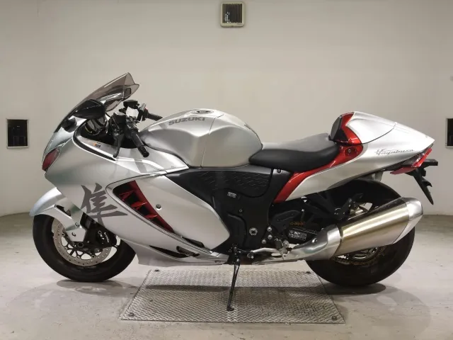 Suzuki Hayabusa 2021, серебристый, фото 2