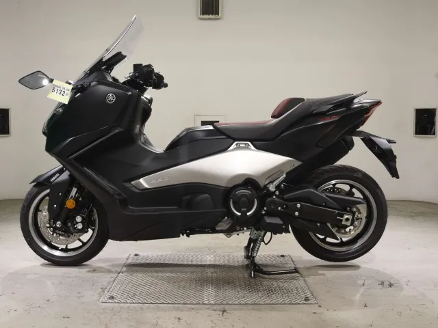 Yamaha T-Max560T 2026, matt black, фото 2