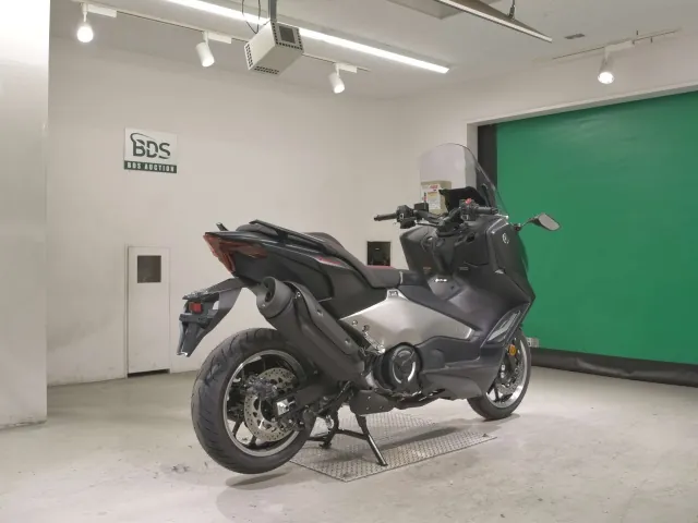 Yamaha T-Max560T 2026, matt black, фото 5