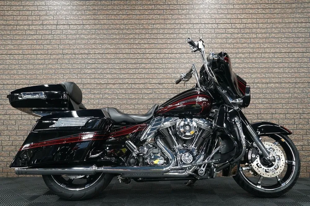 Harley-Davidson FLHXSE 2018, фото 3