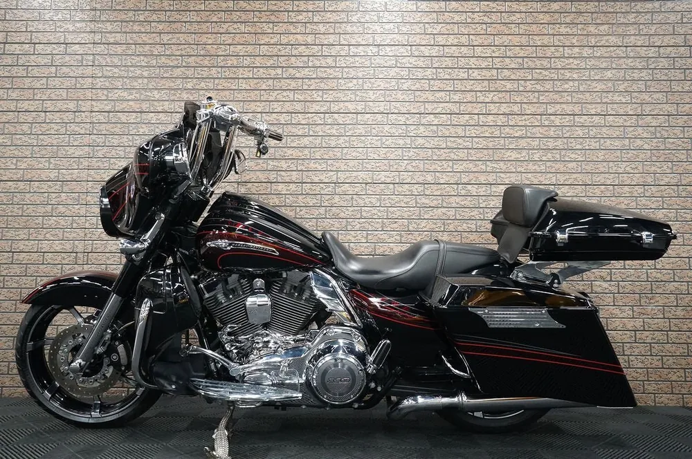 Harley-Davidson FLHXSE 2018, фото 4