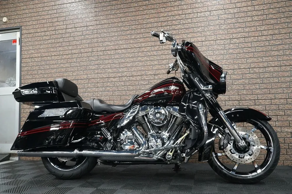 Harley-Davidson FLHXSE 2018, фото 5