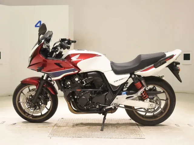 Honda CB400SB 2018, белый, красный, фото 2