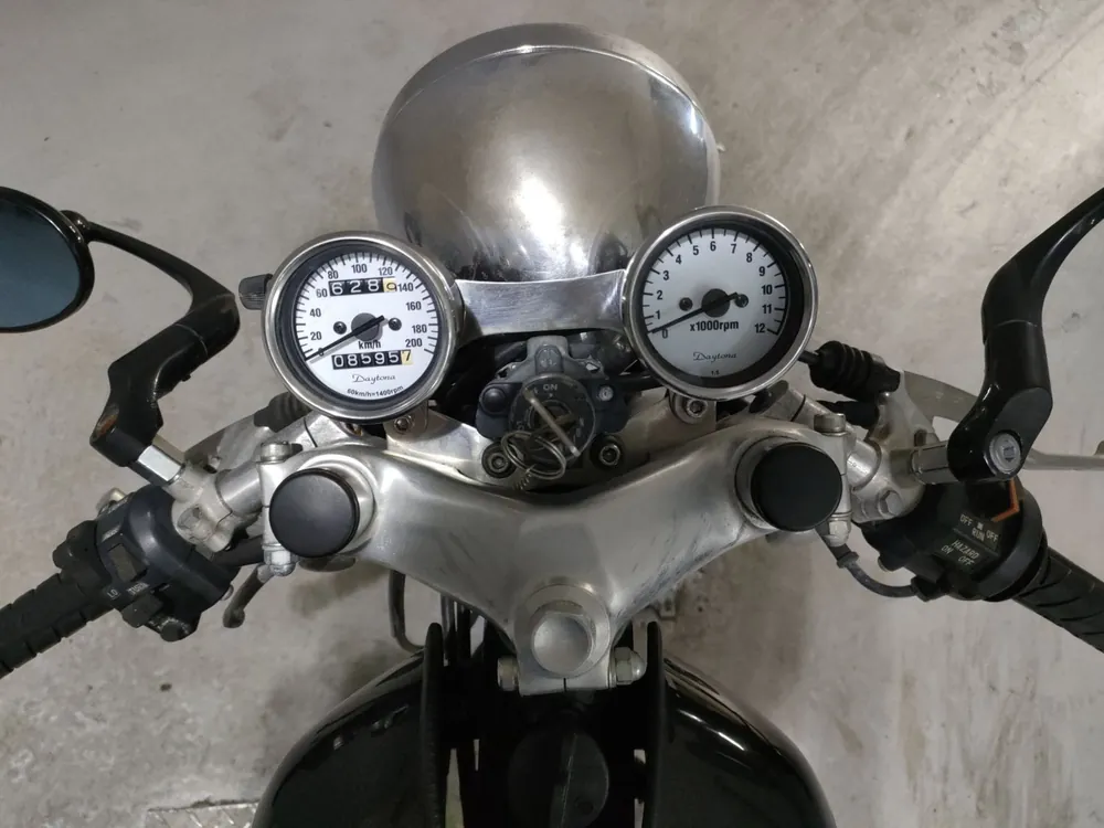 Yamaha SR400 2000, чёрный, фото 5